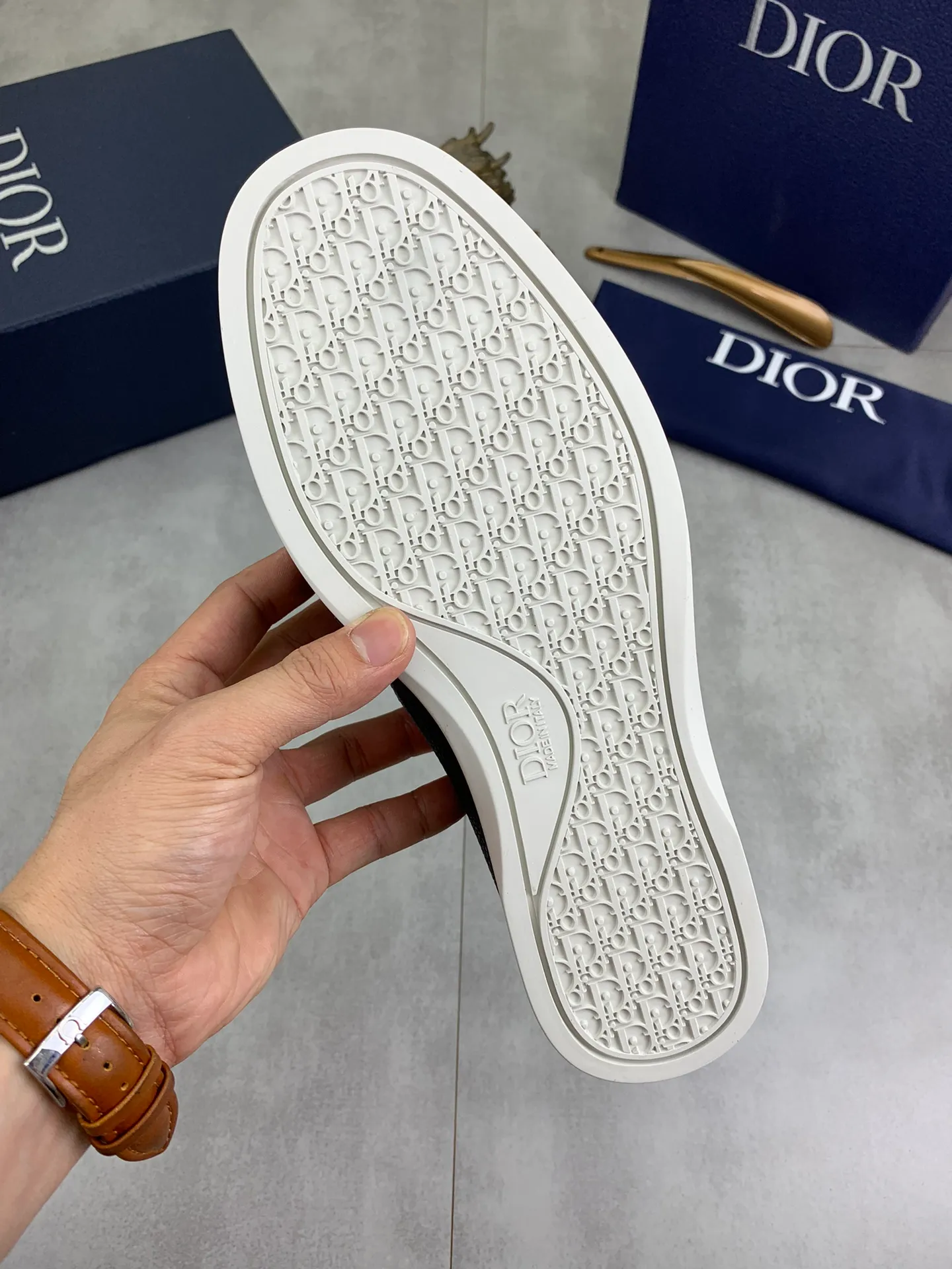 Men's shoes 💰P542 New 💰Higher version 💎💎💎Dior original 1:1 replica! Top Italian purchasing agent! Men's business casual leather shoes, original imported calfskin upper, ultimate texture, gentleman style, imported water-dyed cowhide inside, top-quality original Italian rubber outsole, first-class workmanship, top quality! Size: 39-44 (38 45 customized) 4️⃣ colors available